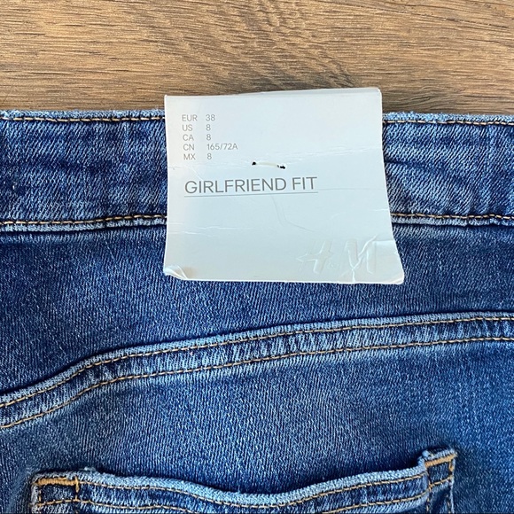 Divided Girlfriend Fit Jeans NWT Size 8 - Picture 6 of 6